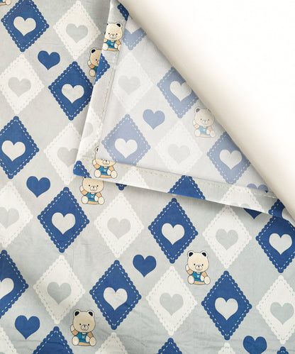 Little Heartbeats Printed Super King Fitted Bedsheet With 2 Pillow Covers
