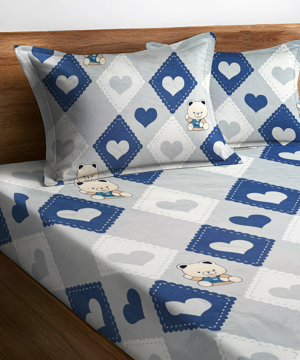 Little Heartbeats Printed Kids Queen Fitted Bedsheet With 2 Pillow Covers