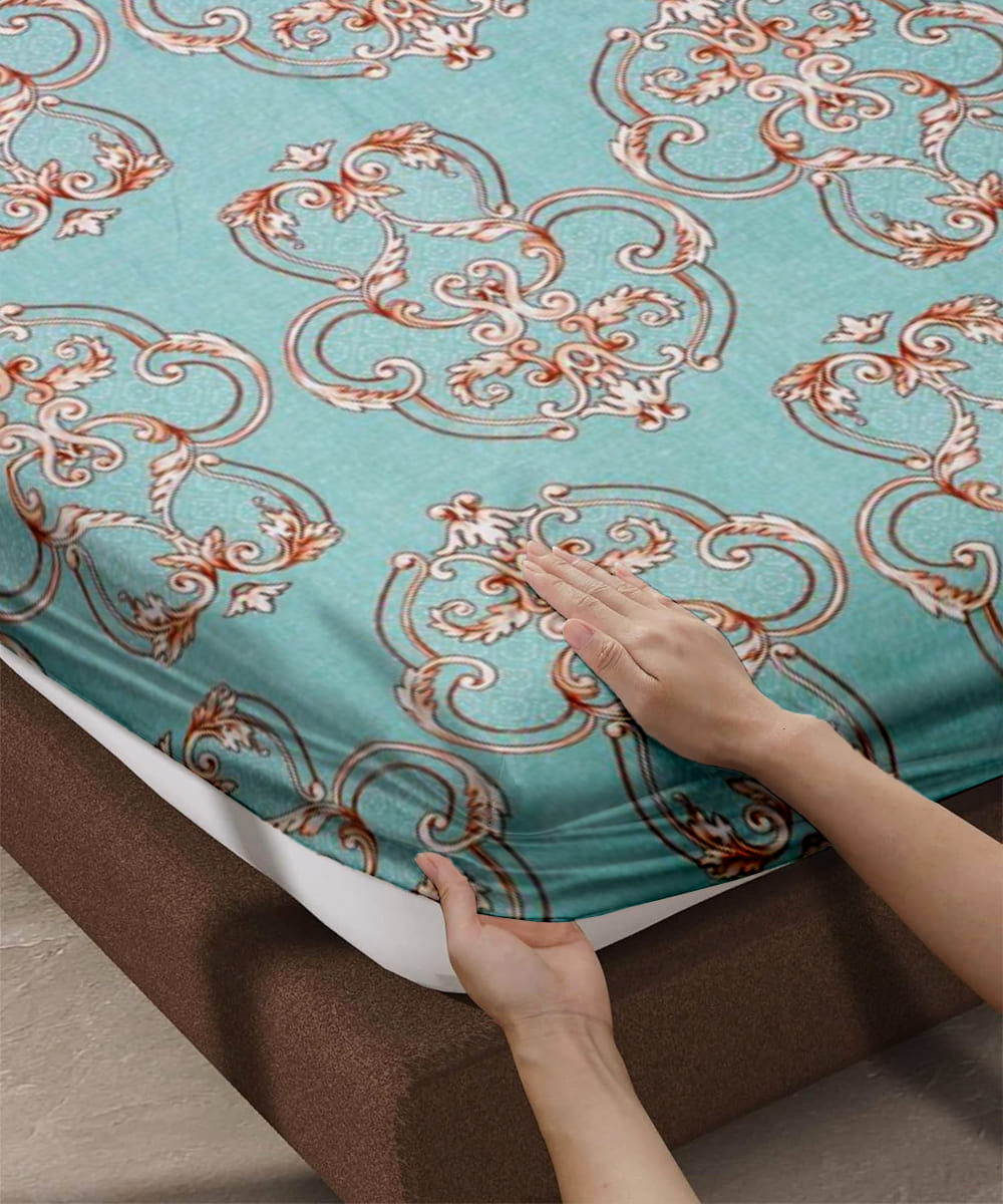 Victorian Essence Bedsheet With Pillow Covers