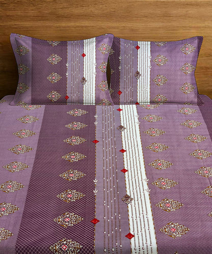 Vintage Plum Harmony Queen Fitted Bedsheet With 2 Pillow Covers