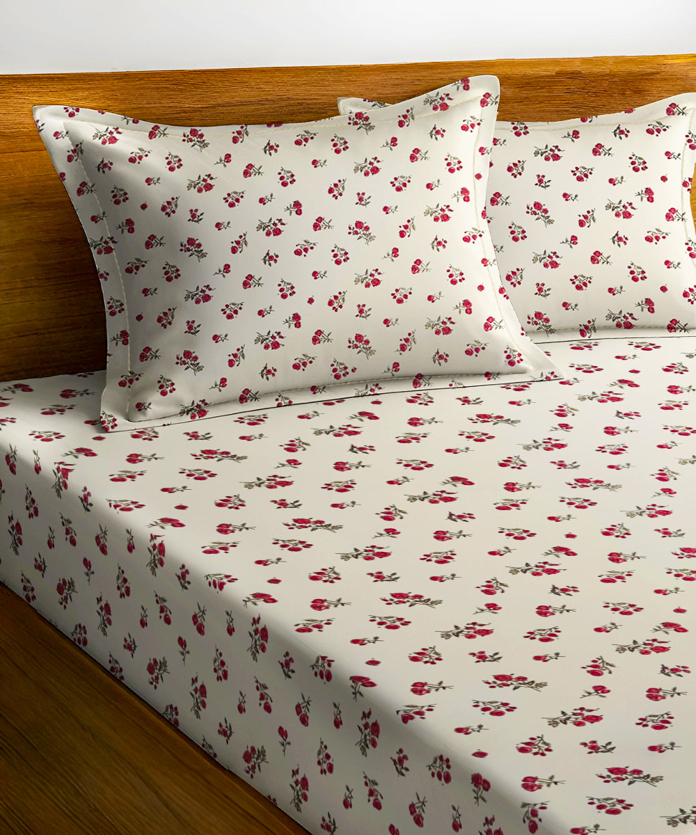 Berry Blush King Fitted Bedsheet With 2 Pillow Covers