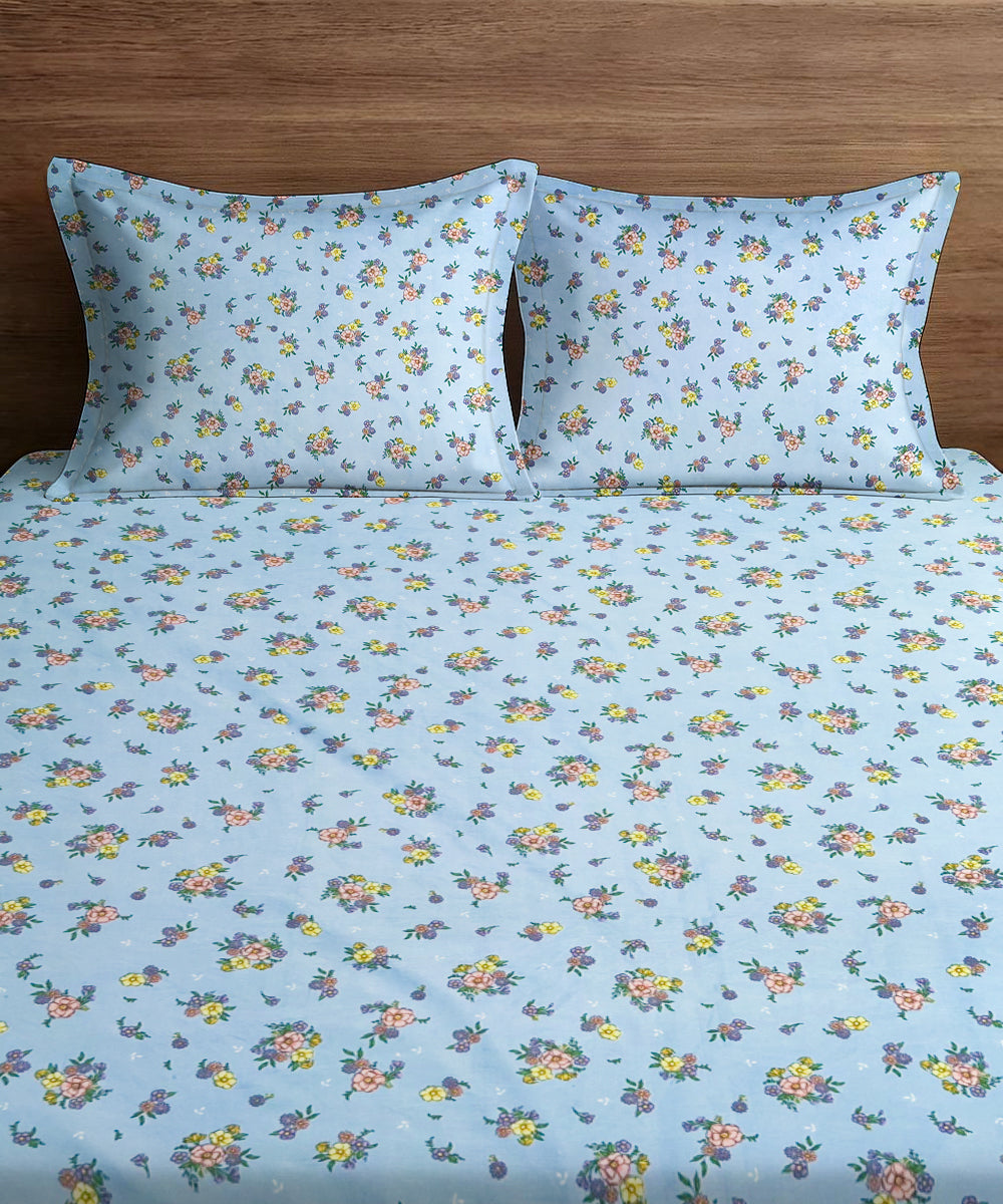 Daisy Sky Bedsheet With Pillow Covers