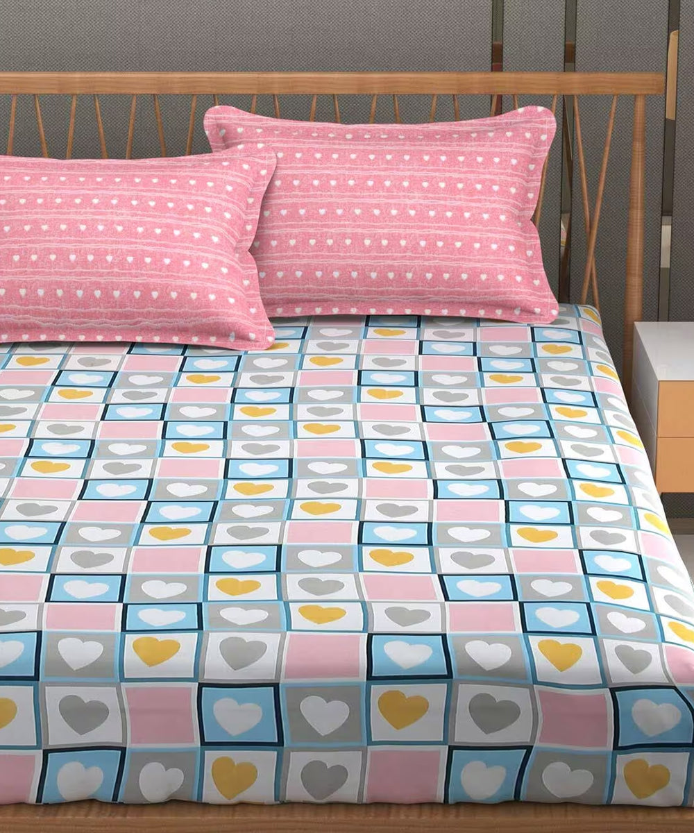 Pink Hearts King Size Bedsheet With 2 Pillow Covers