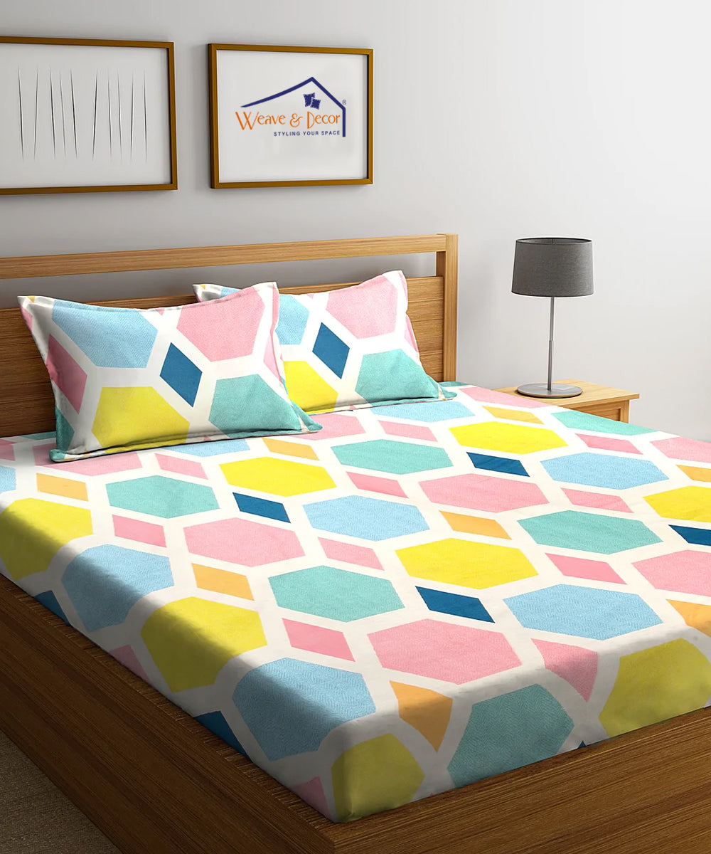 Hexa Geometric Double Bedsheet With 2 Pillow Covers