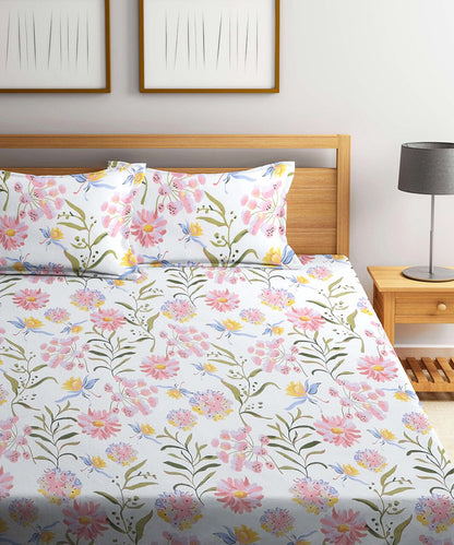 White Floral King Size Bedsheet With 2 Pillow Covers