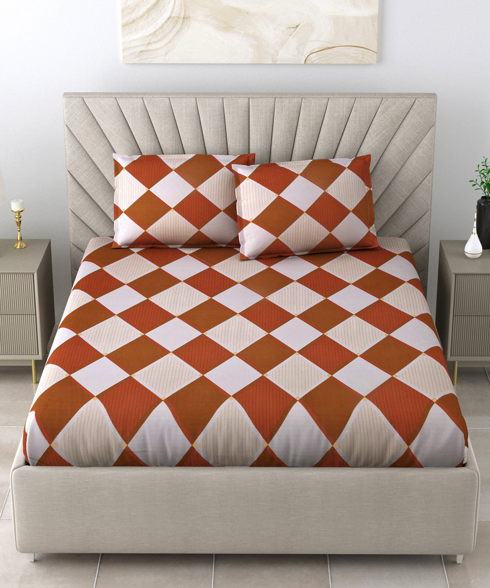 Brown Checks King Size Bedsheet with 2 Pillow Covers
