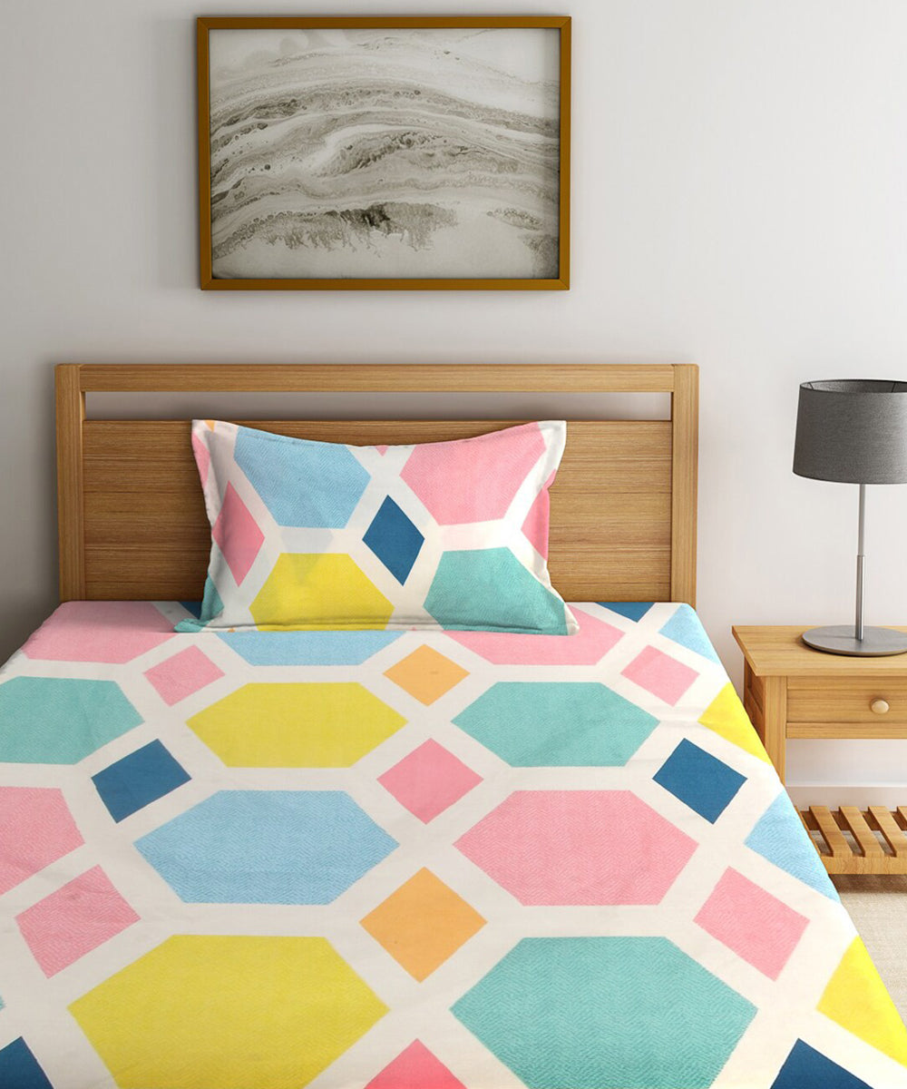Hexa Geometric Single Fitted Bedsheet With 1 Pillow Cover
