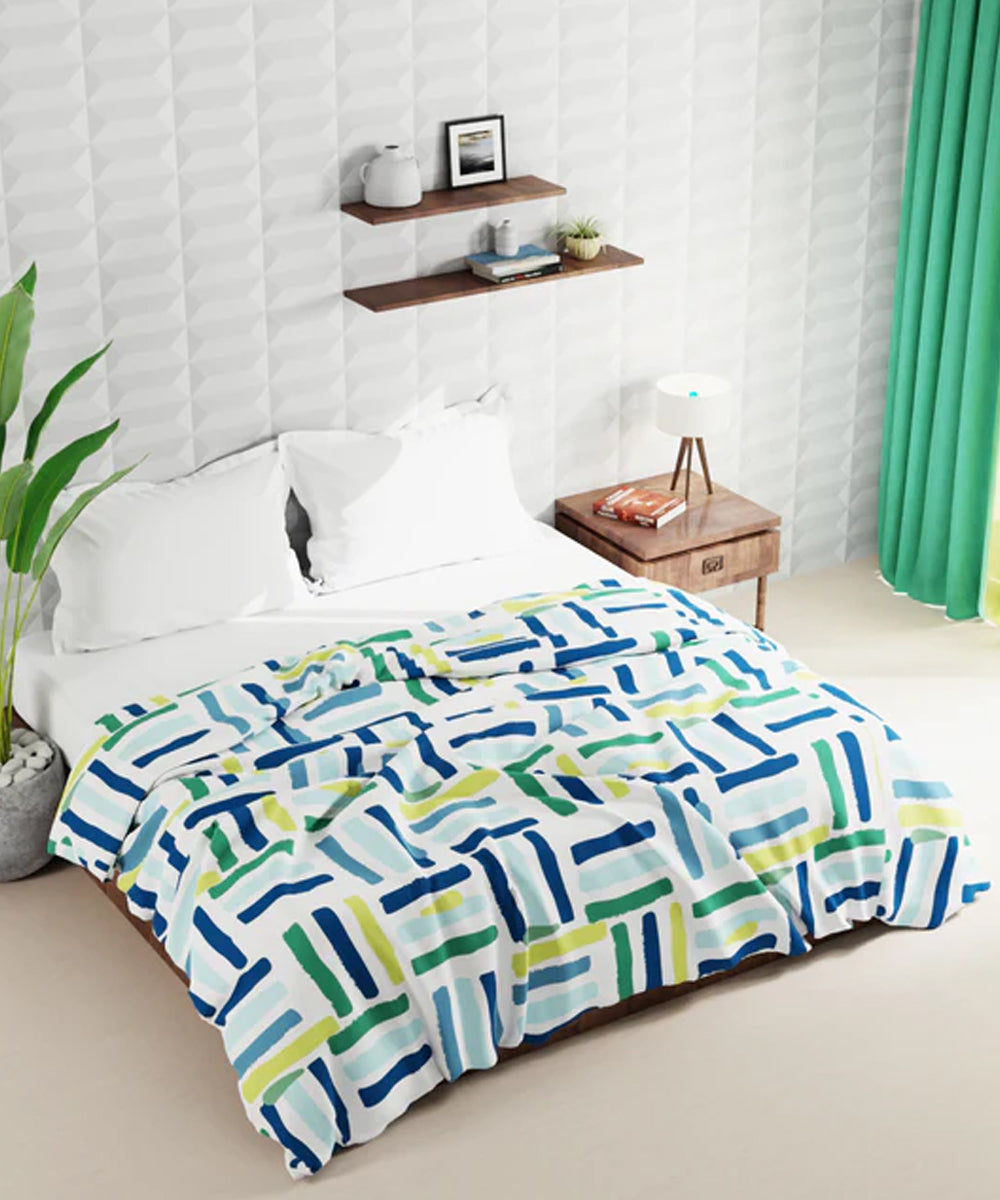 Multi Color Comforter Set with Bedsheet
