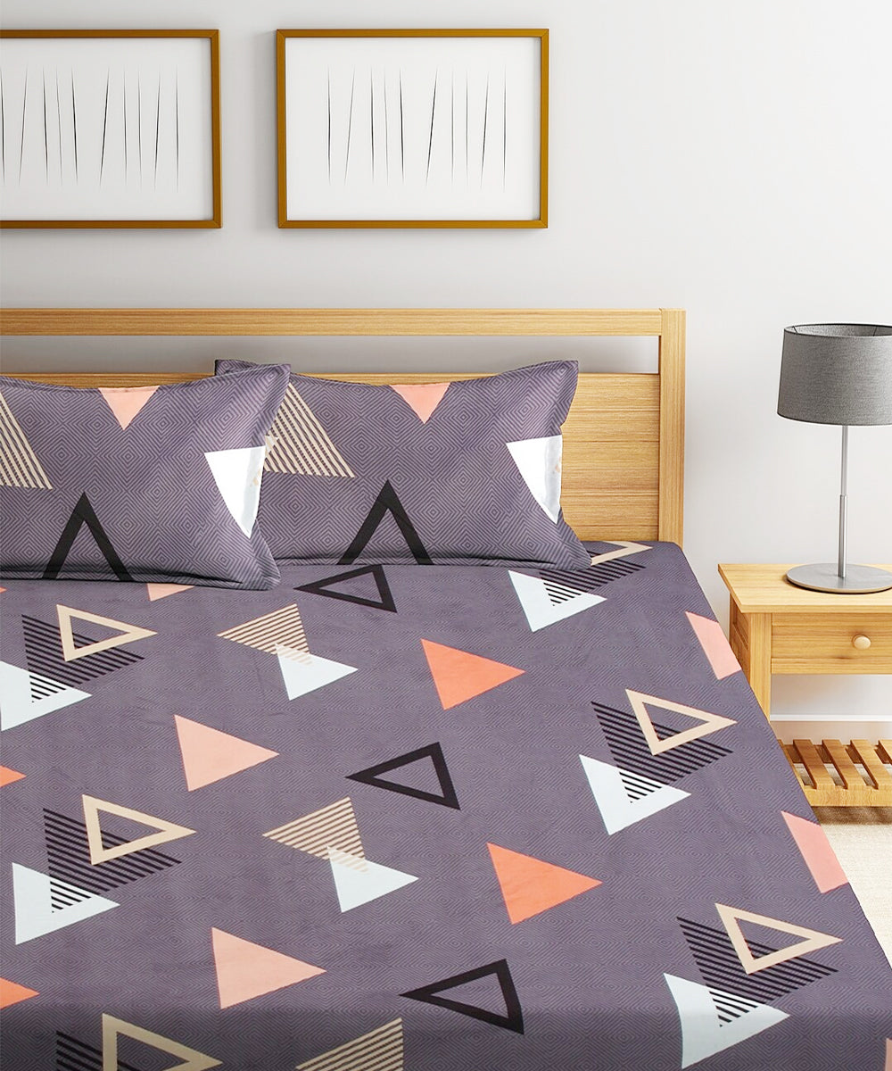 Multi Color Triangles Double Bedsheet With 2 Pillow Cover
