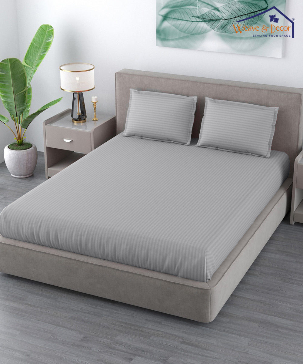 Light Grey Queen Fitted Bedsheet With 2 Pillow Covers