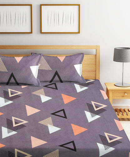 Multi Color Triangles Comforter Set with Bedsheet