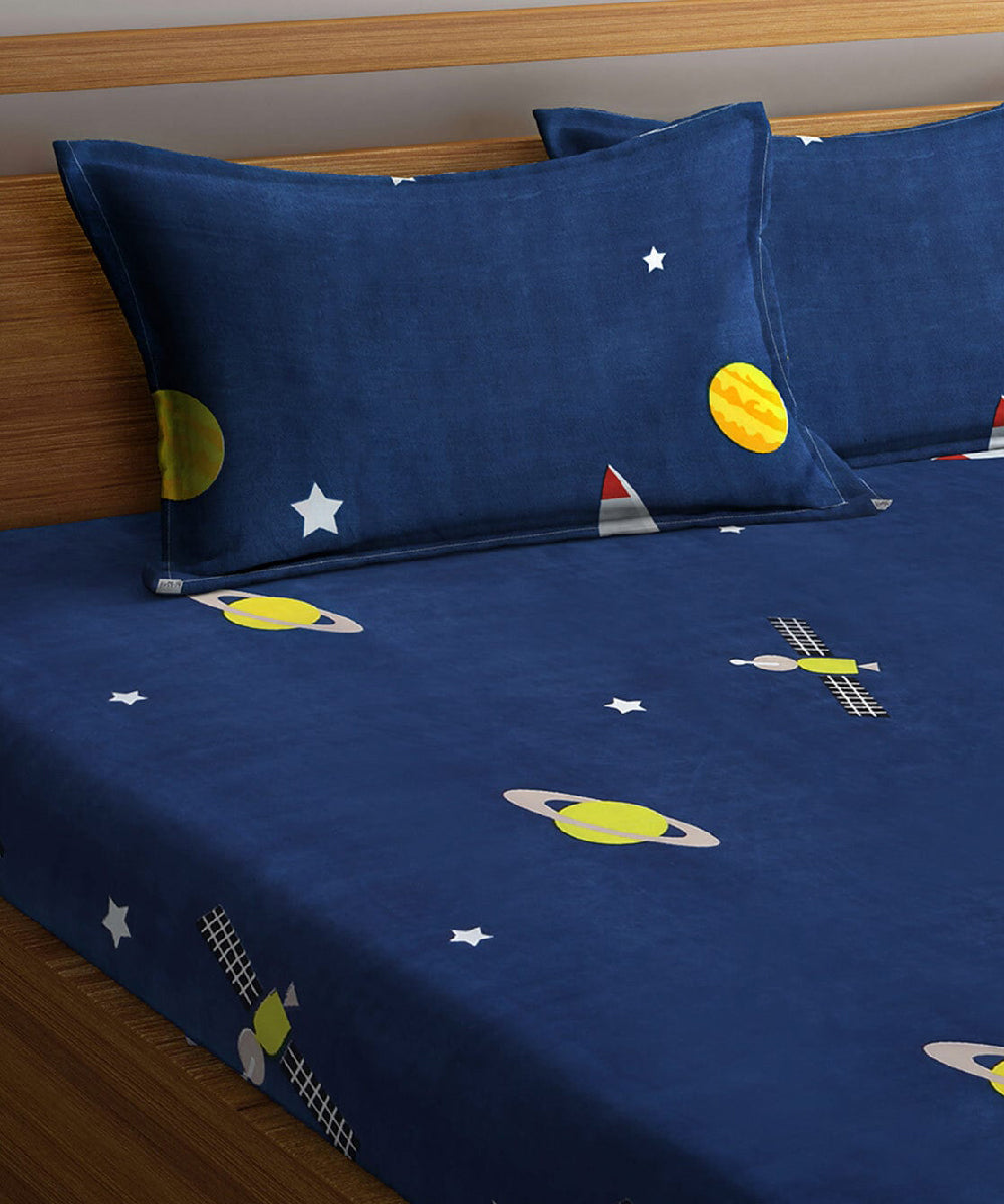 Space Printed King Size Bedsheet with 2 Pillow Covers