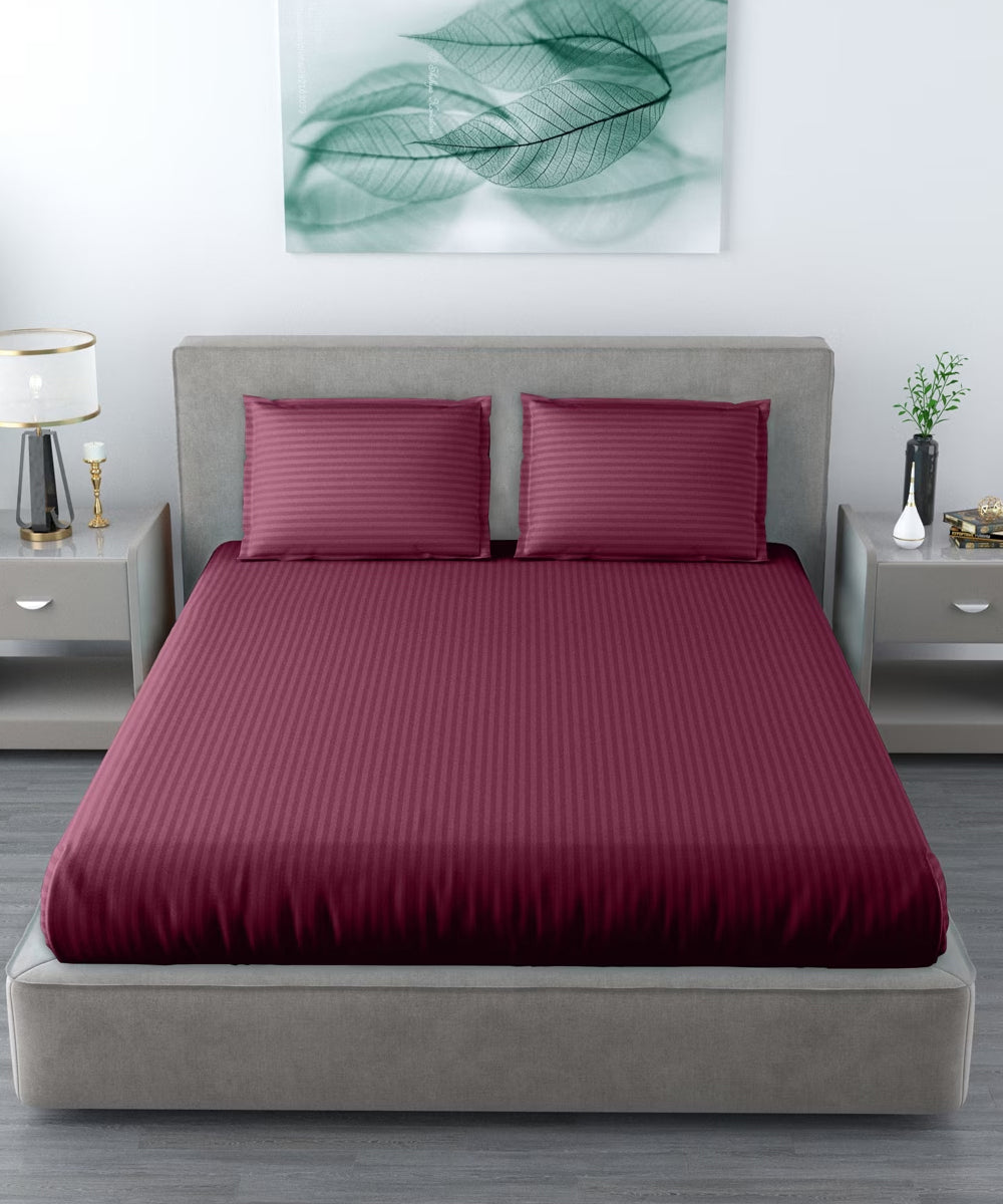 Maroon Fitted Bedsheet With Pillow Cover