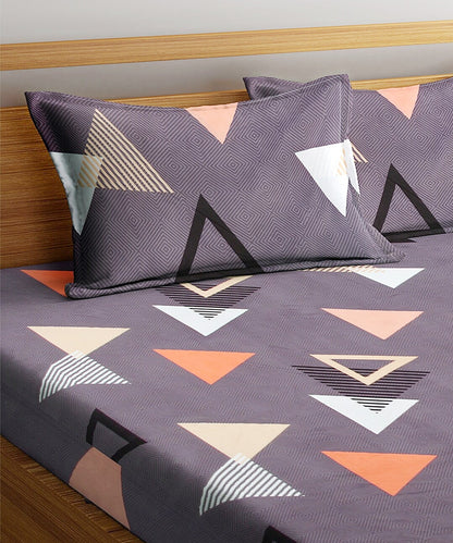 Triangles Super King Fitted Bedsheet With 2 Pillow Covers