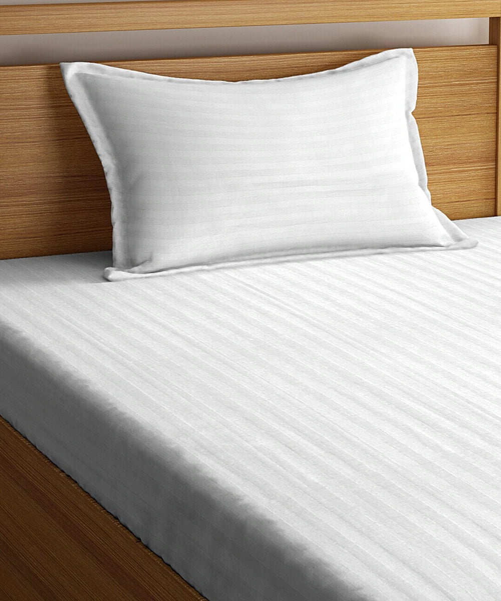 White Single Fitted Bedsheet With 1 Pillow Cover