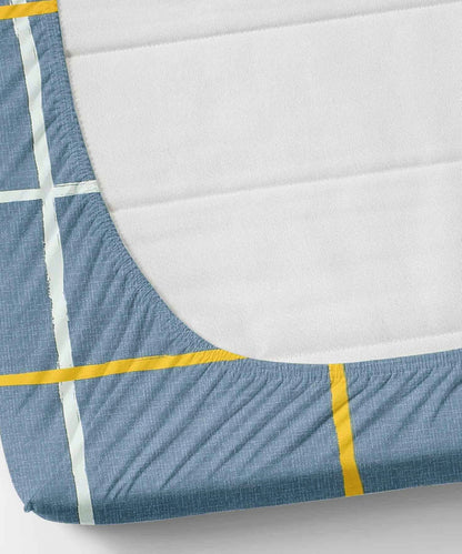 Modern Matrix King Fitted Bedsheet With 2 Pillow Covers