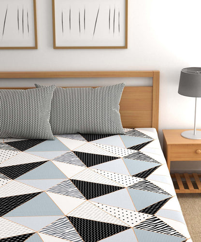 Black & White King Size Bedsheet With 2 Pillow Covers