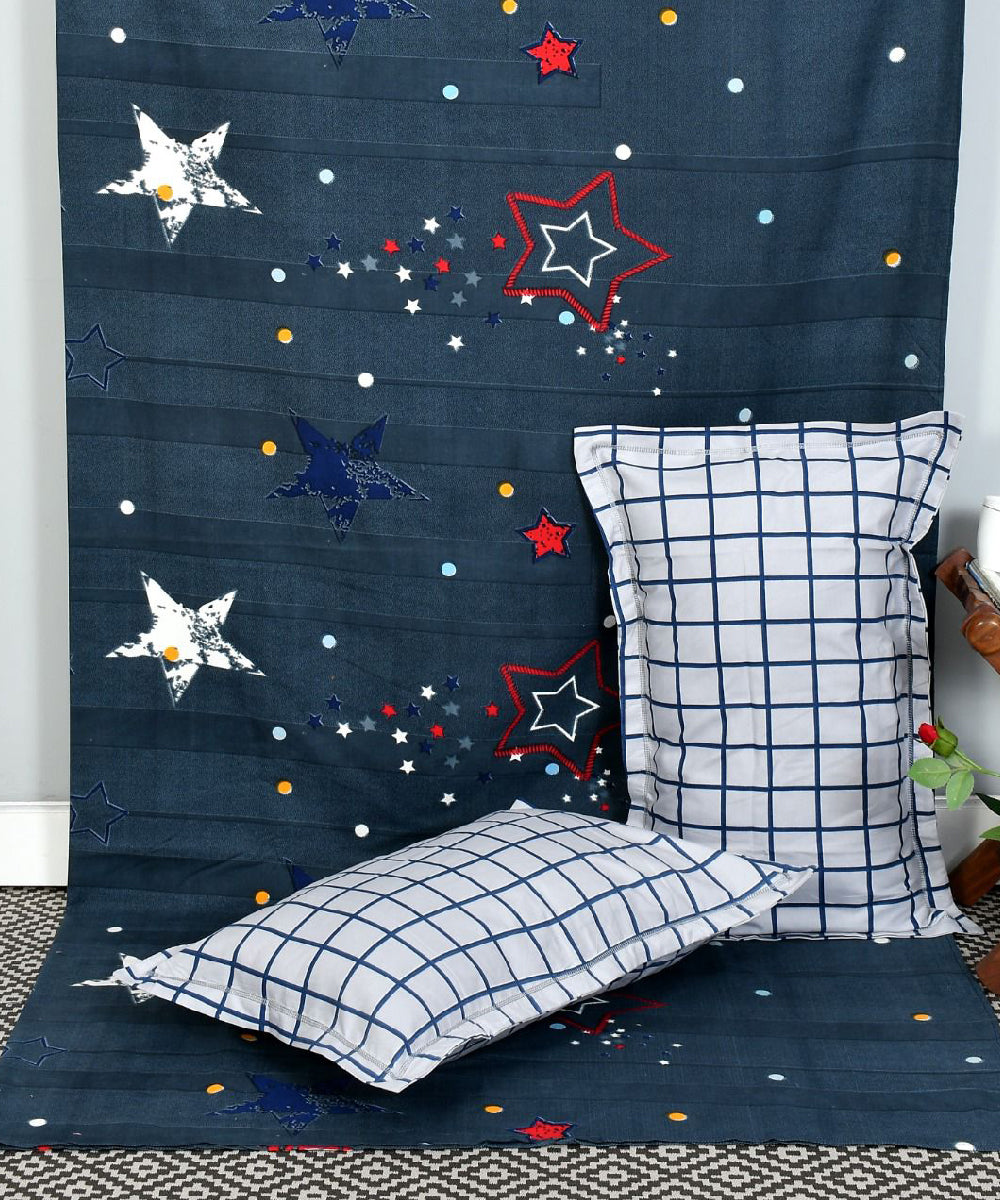 Multi Color King Size Bedsheet With 2 Pillow Cover