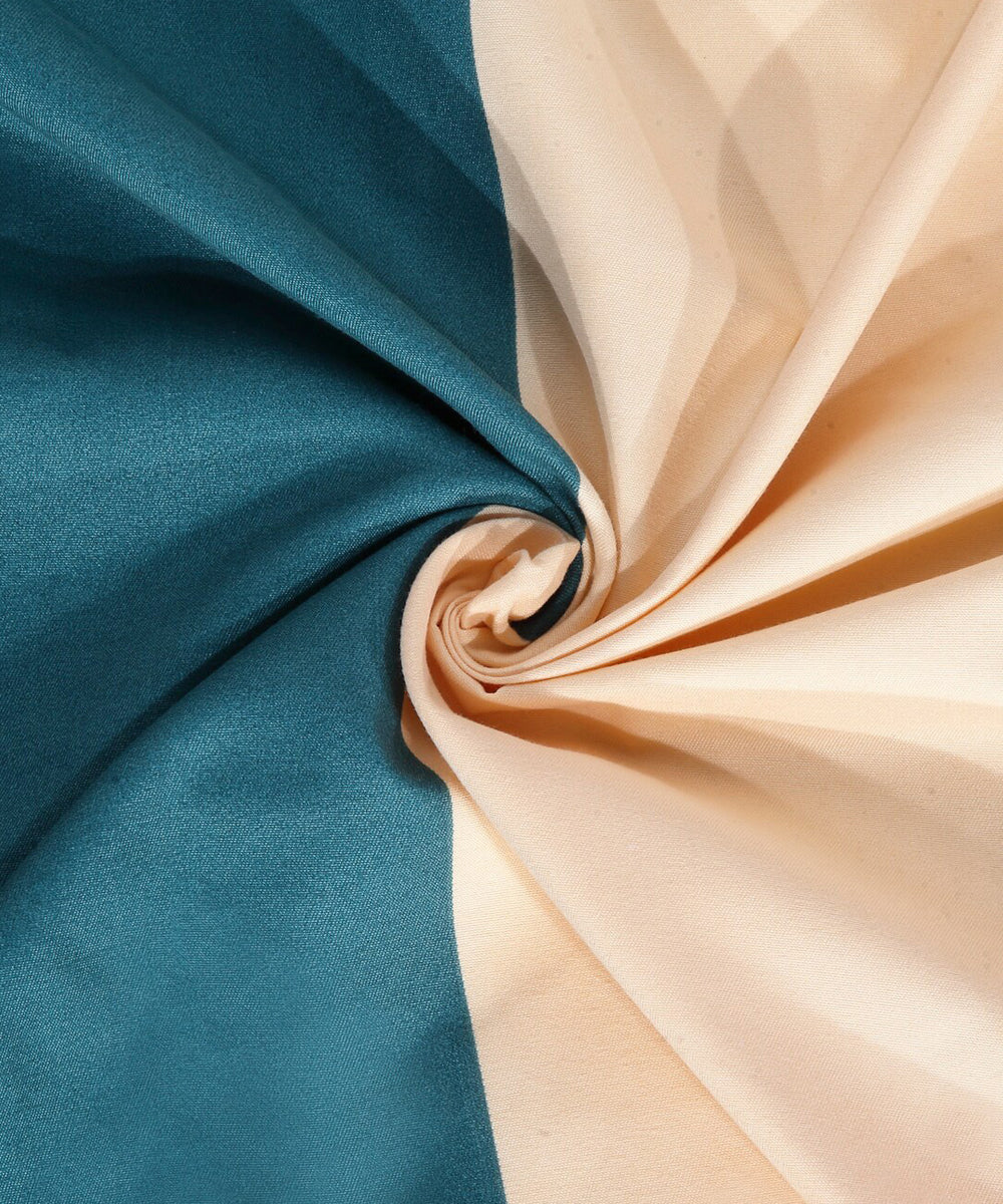 Multi Color Super King Fitted Bedsheet With 2 Pillow Covers