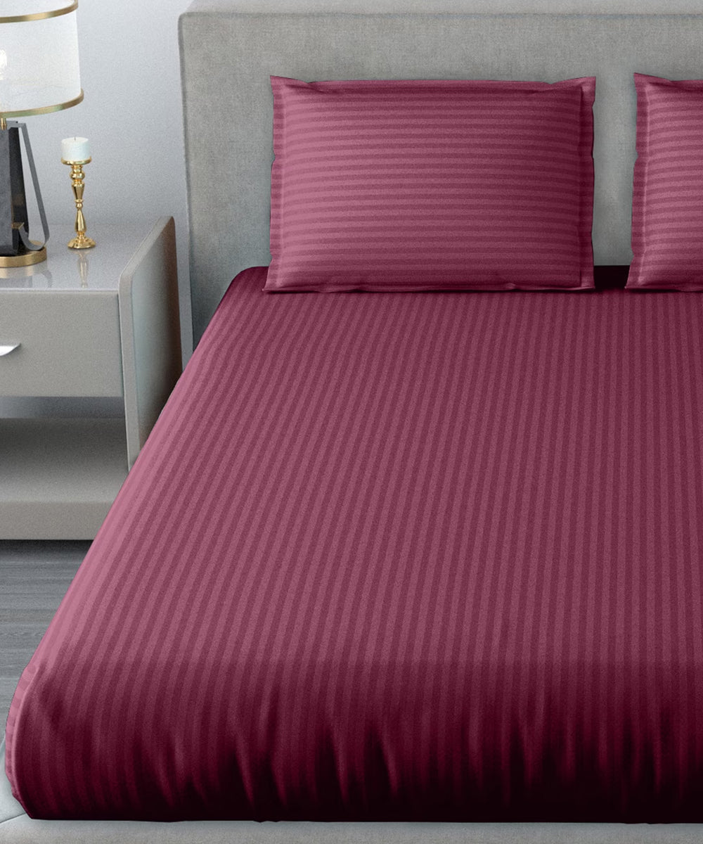 Maroon Queen Fitted Bedsheet With 2 Pillow Covers