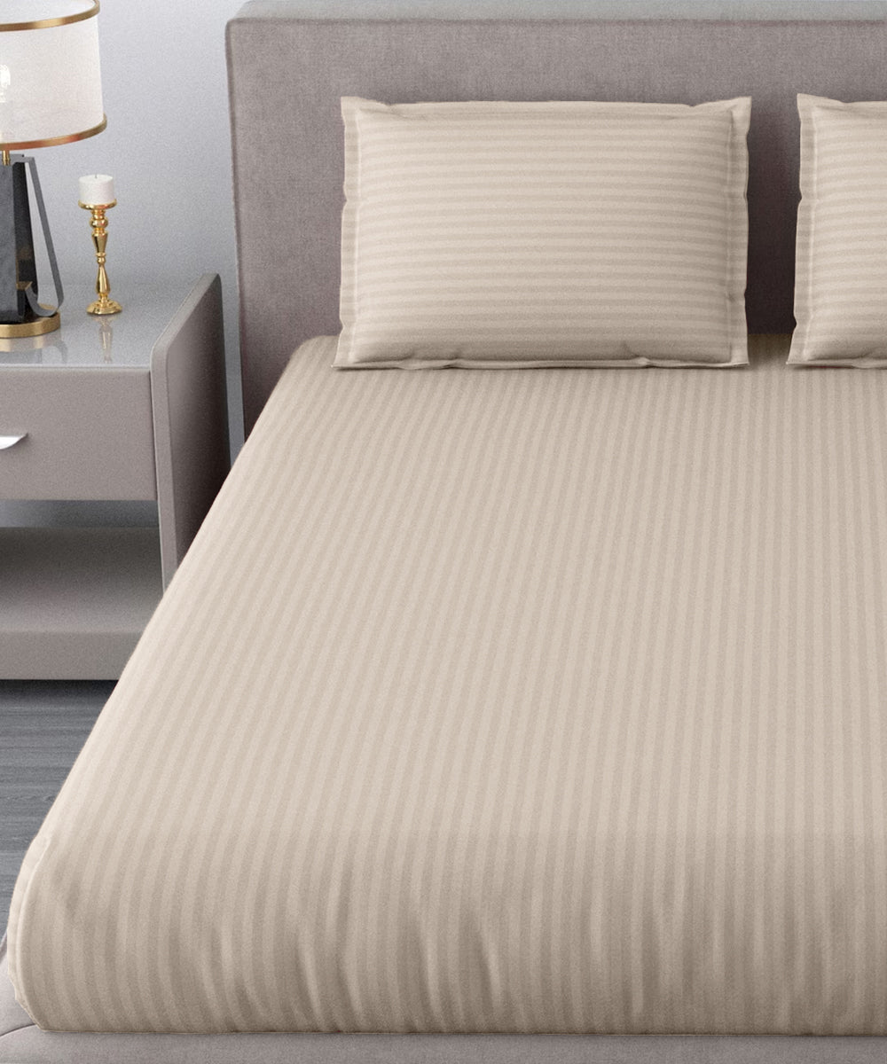 Beige Queen Fitted Bedsheet With 2 Pillow Covers