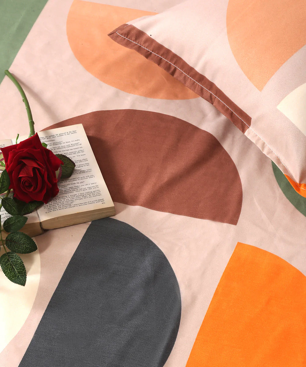 Multi Color King Fitted Bedsheet With 2 Pillow Covers