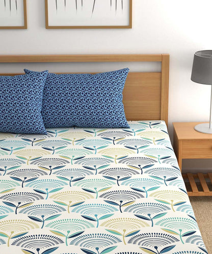 Floral King Size Bedsheet With 2 Pillow Covers