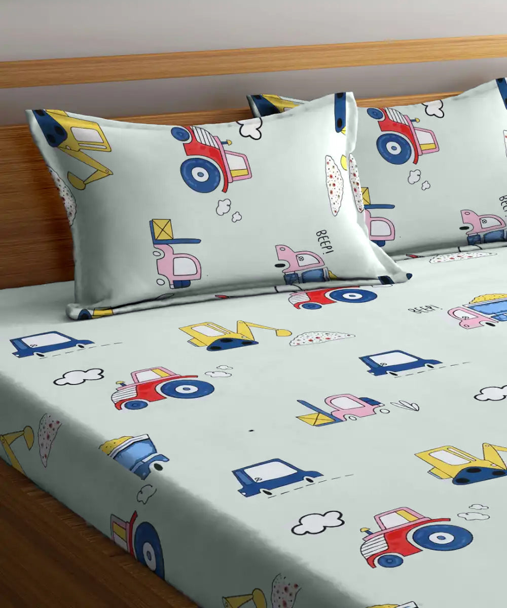 Wheels on the Go Queen Fitted Bedsheet With 2 Pillow Covers