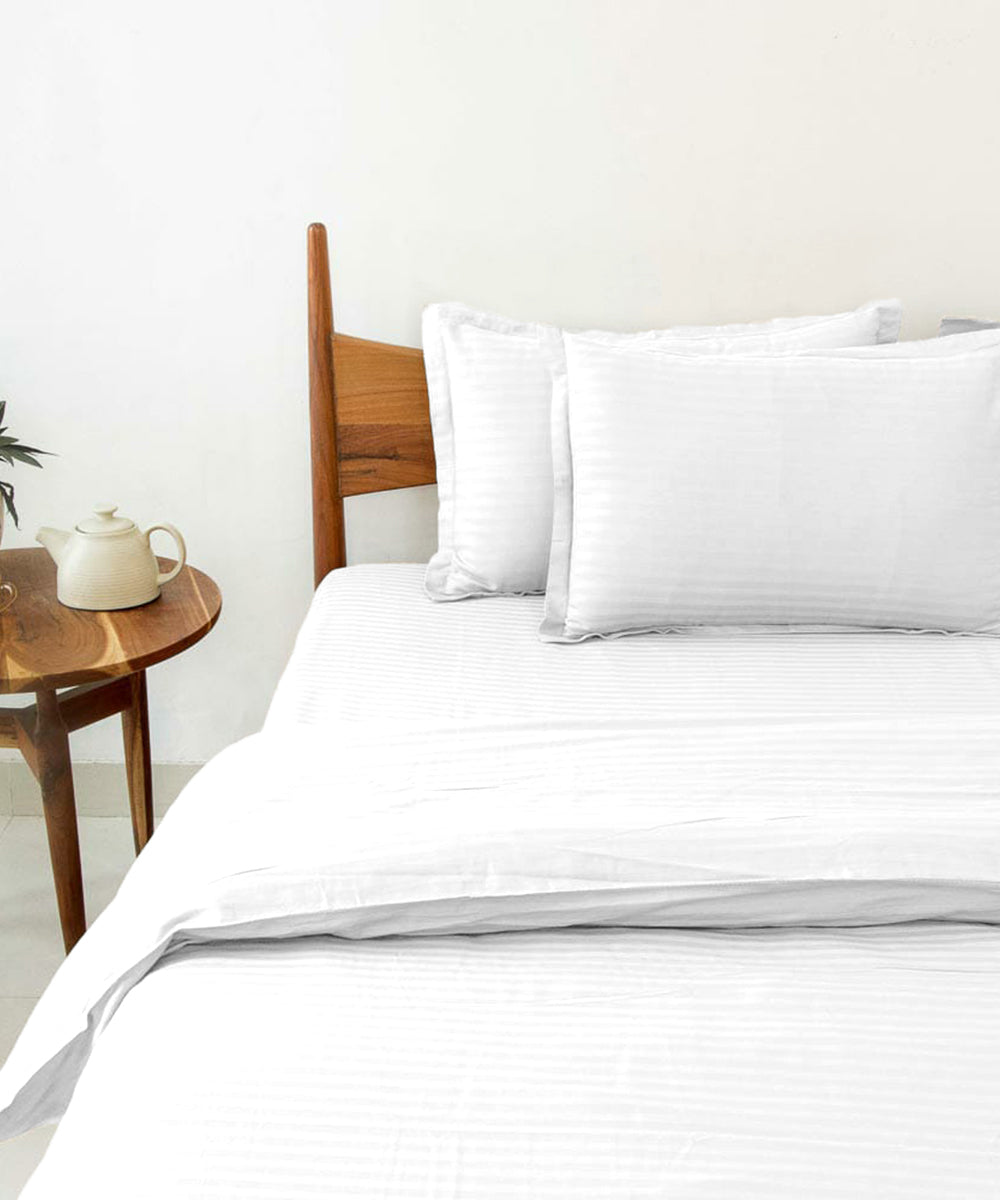 White Comforter Set with Bedsheet & Pillow Covers