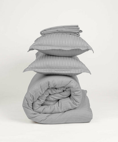 Light Grey Comforter Set with Bedsheet & Pillow Covers