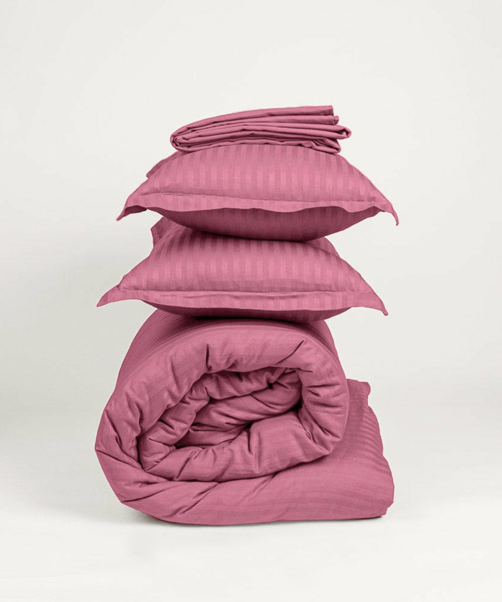 Pink Comforter Set with Bedsheet & Pillow Covers