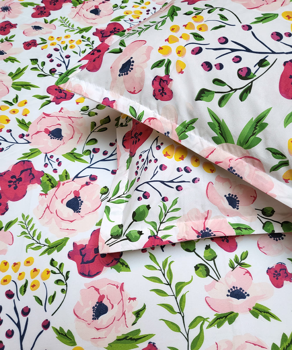 Multicolor Super King Fitted Bedsheet With 2 Pillow Covers