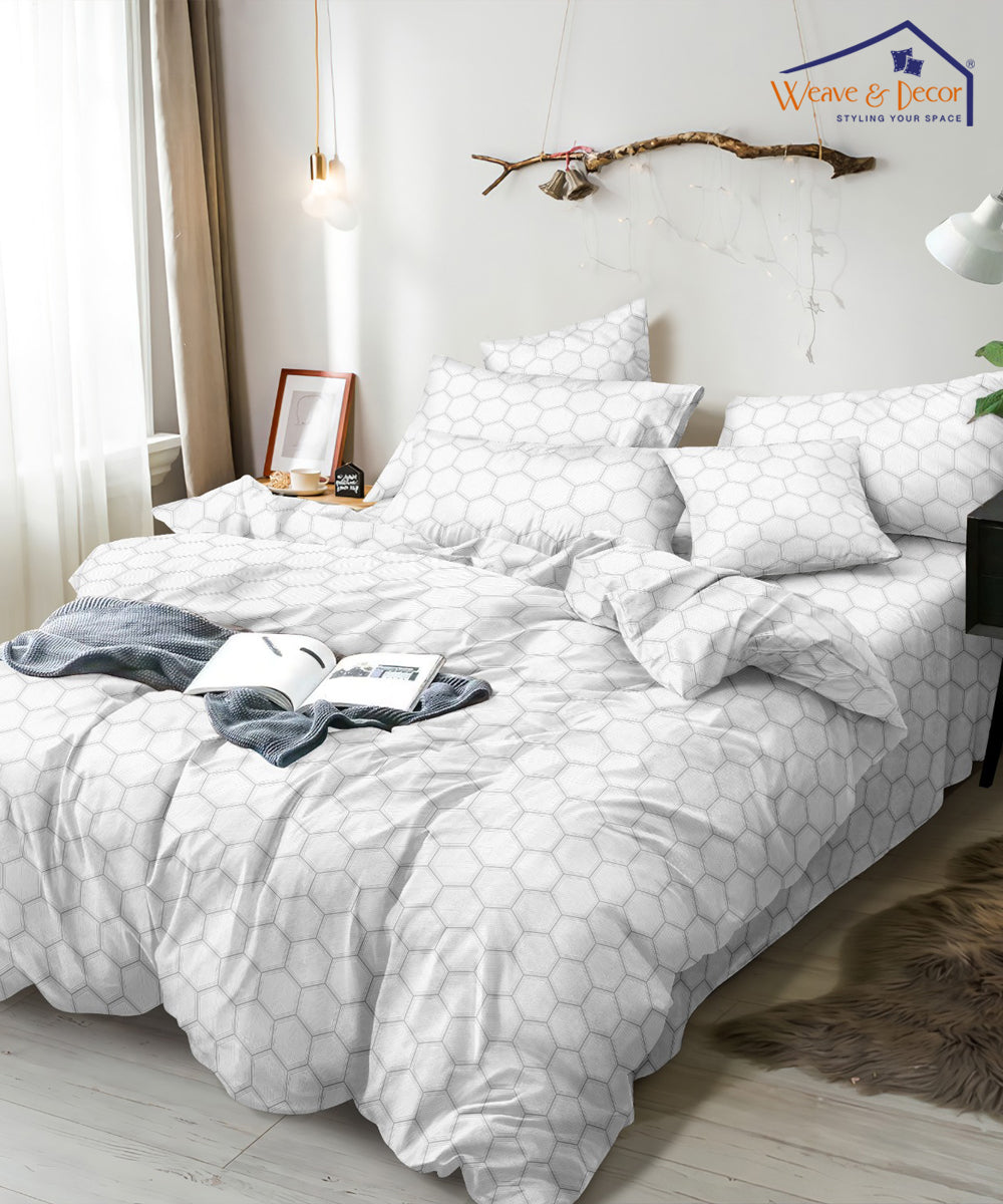 Light Grey Geometric Fitted Bedsheet With Pillow Cover