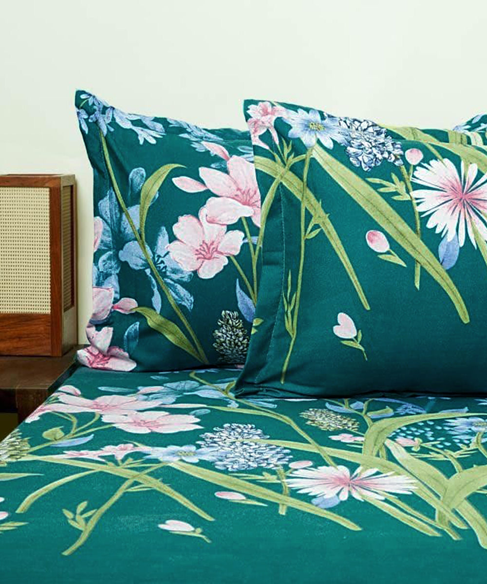 Ever Green Floral Charm Queen Fitted Bedsheet With 2 Pillow Covers