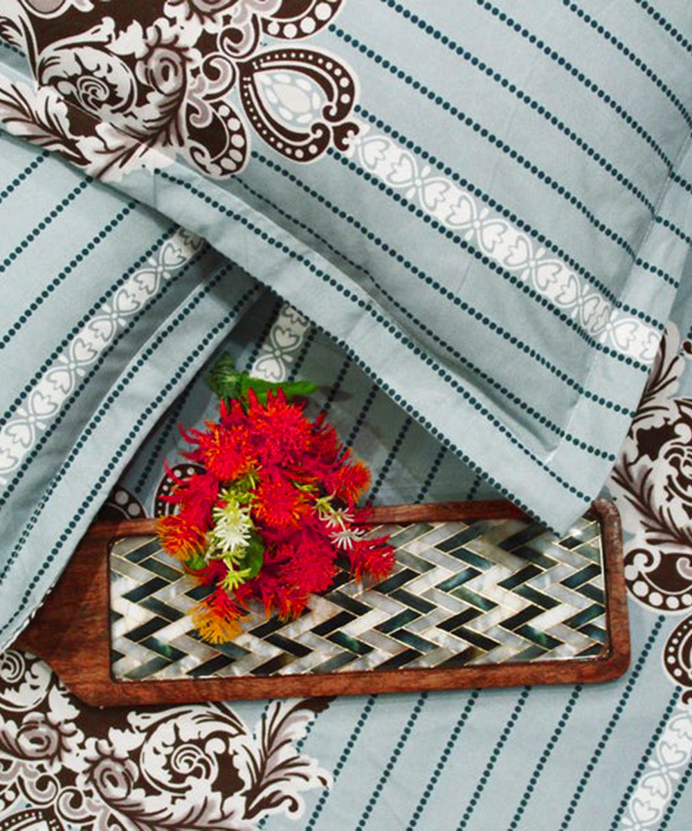 Classic Striped Majesty Queen Fitted Bedsheet With 2 Pillow Covers