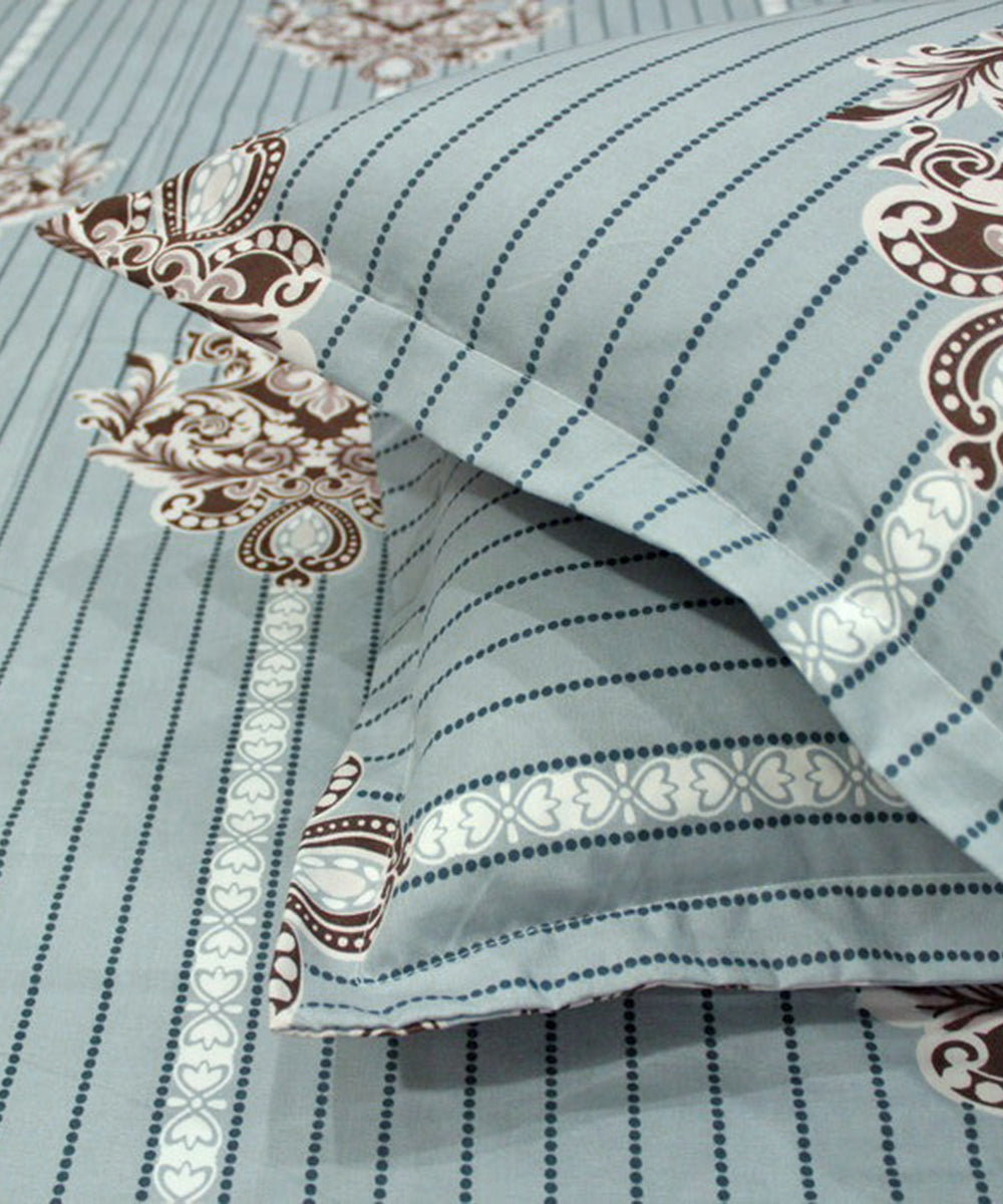 Classic Striped Majesty King Size Bedsheet With 2 Pillow Cover
