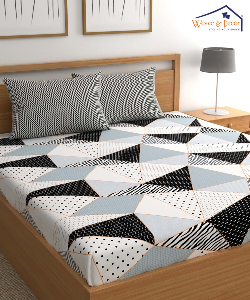 Black & White King Size Bedsheet With 2 Pillow Covers