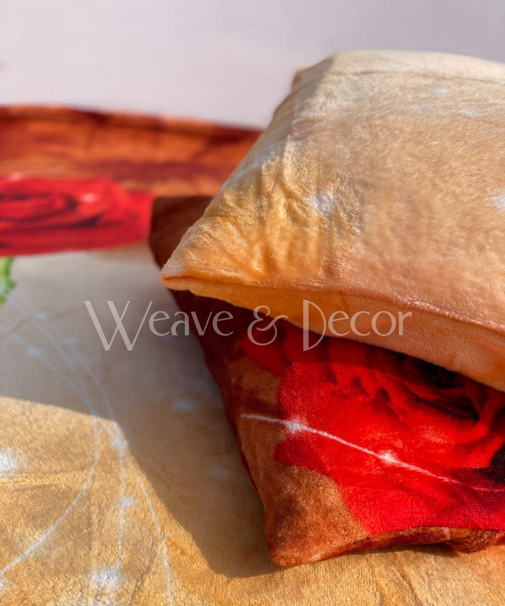 Roses Warm Flannel Double Bedsheet with 2 Pillow Cover