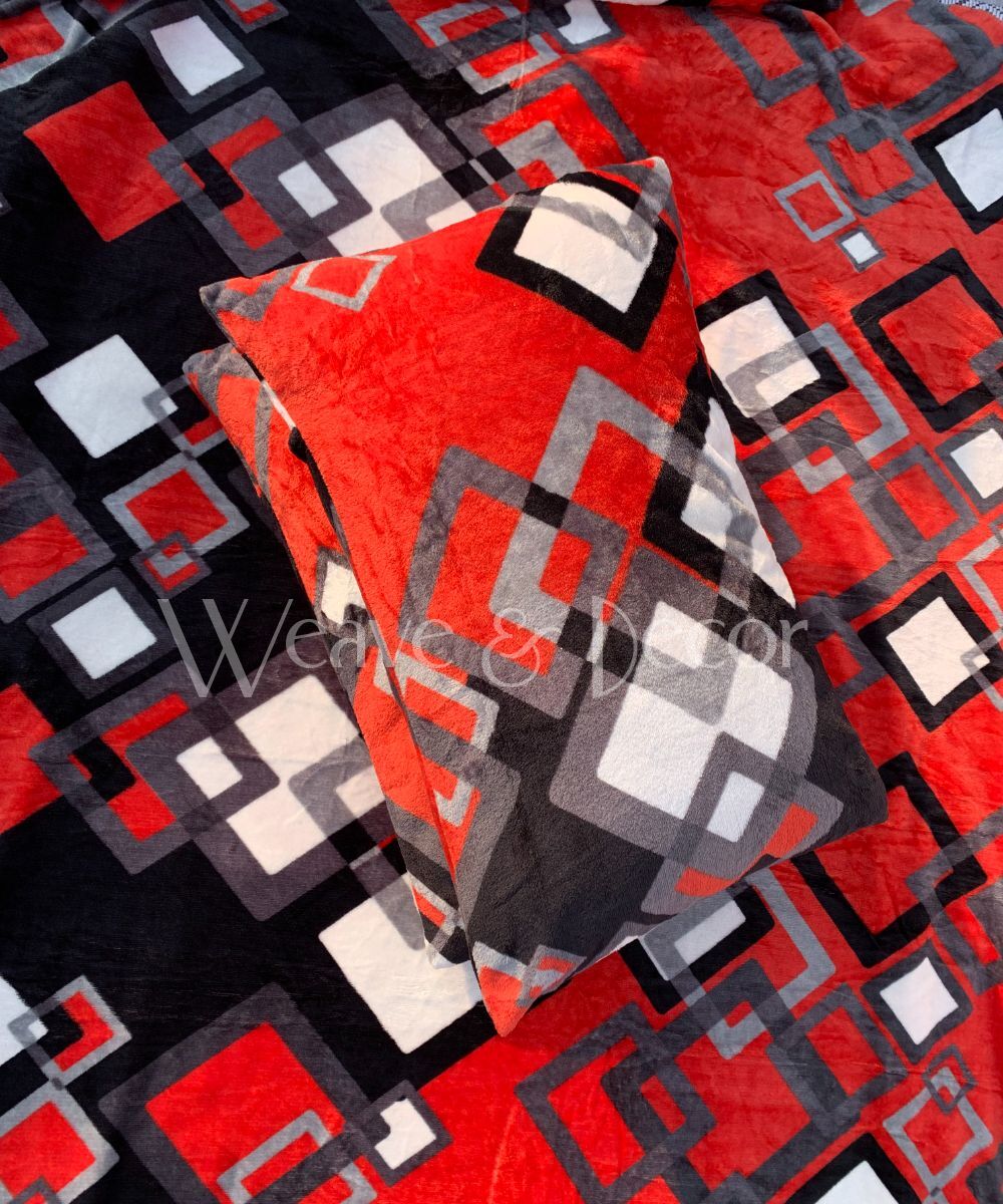 Red & Black Warm Flannel Double Bedsheet with 2 Pillow Cover