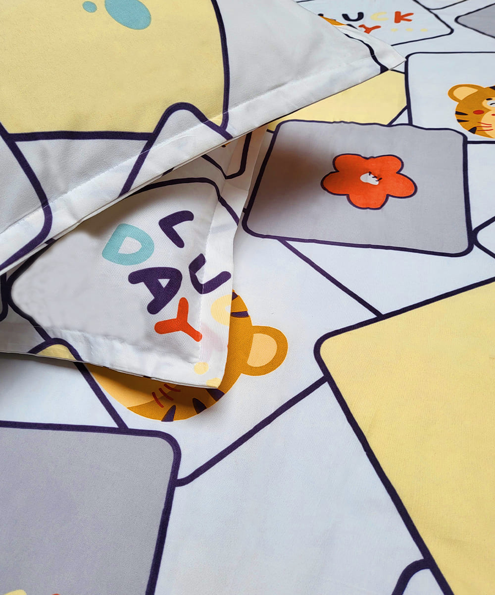 Little Cub Flat Double Bedsheet With 2 Pillow Cover