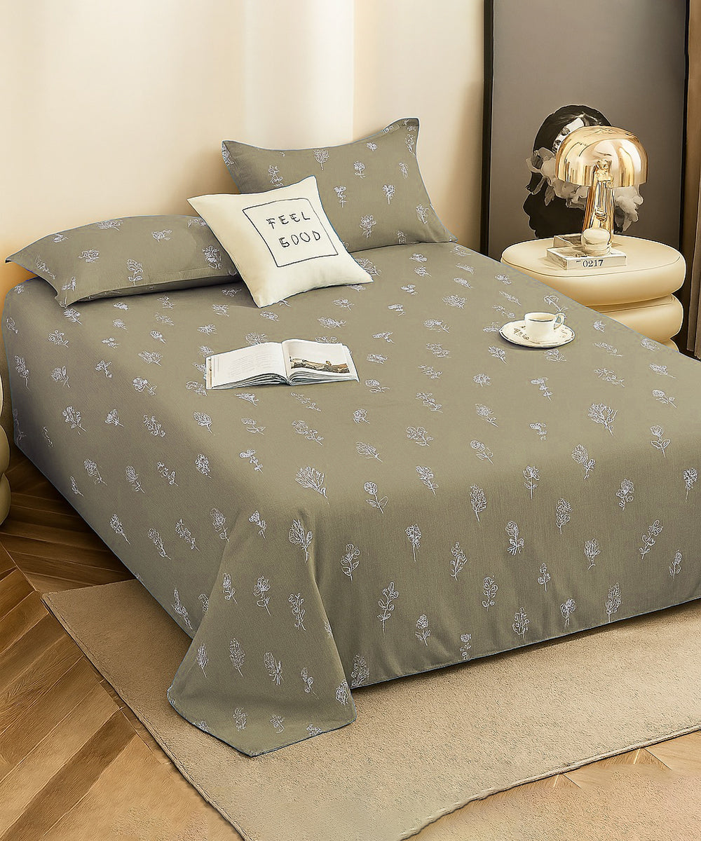 Sandy Bloom King Size Bedsheet With 2 Pillow Cover